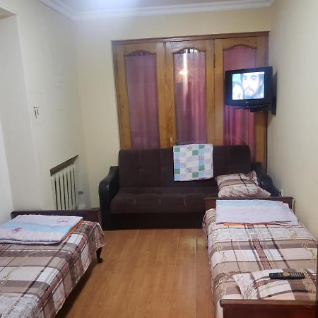 Intercity Hostel Батумі Екстер'єр фото