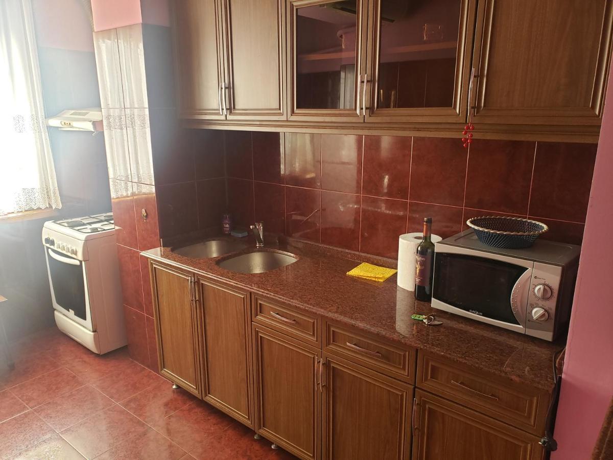 Intercity Hostel Батумі Екстер'єр фото